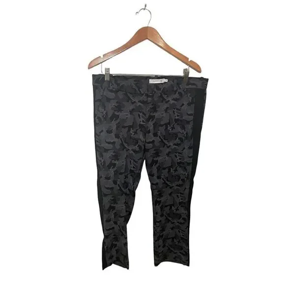 Billy T Camo Trouser Pants Womens Size 12 Stretch Ponte Knit Cropped Pockets - Picture 1 of 5